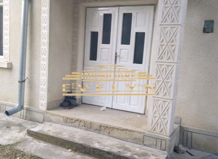 Casă de vânzare – 6 camere – Nicseni - Poză 2