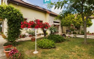 Vilă cu 3 dormitoare în Zimandu Nou - Poză 2