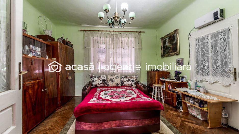 Casa 3 camere, bucatarie si baie, in zona centrala din Chisineu-Cris - Poză 14