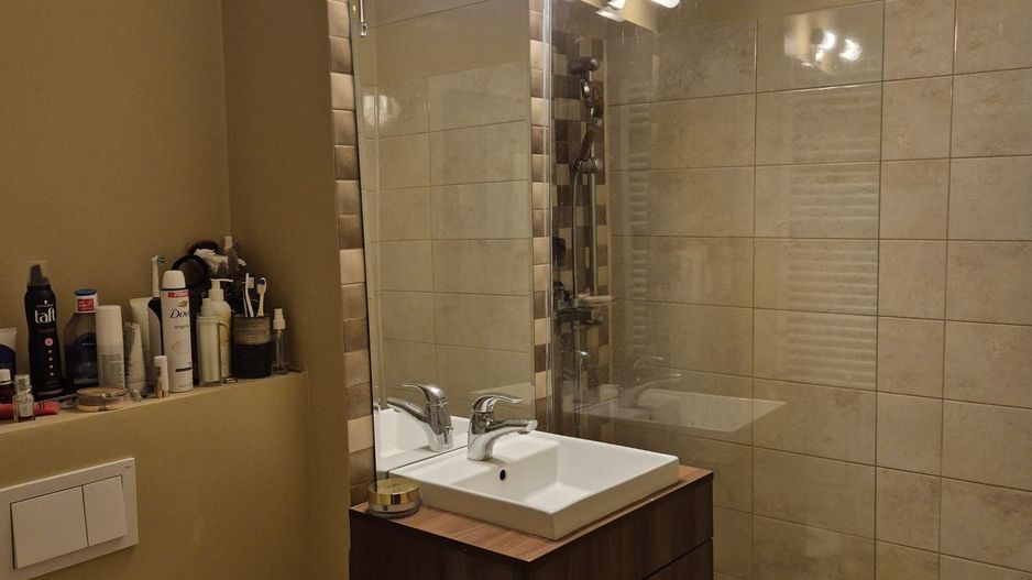 Aradului | 4 camere | Decomandat| Etaj intermediar | 3 balcoane si boxă - Poză 9