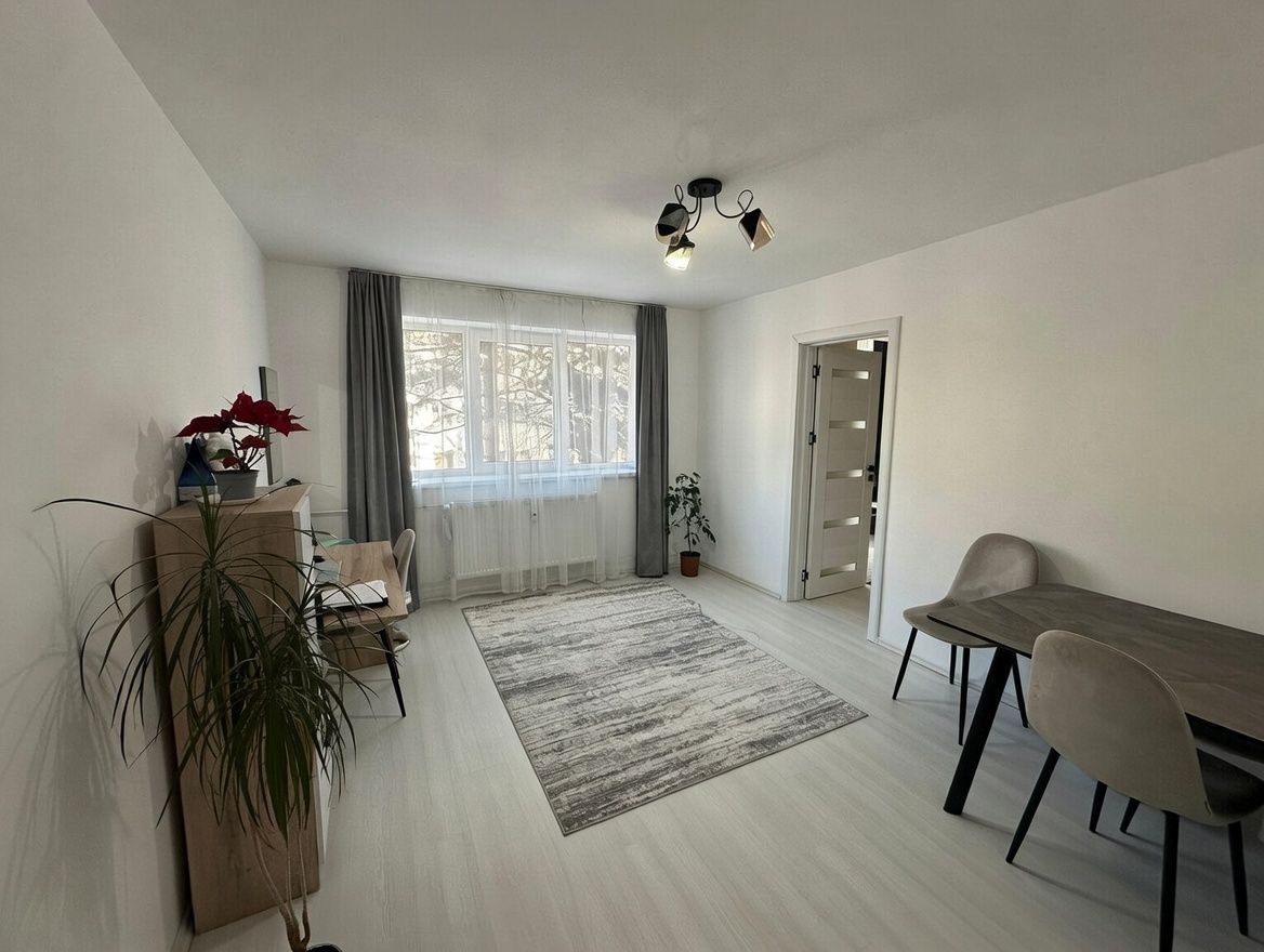 Apartament 2 camere | Etaj 2 | Radauti - Poză 1