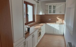 Apartament modern de inchiriat 3 camere, curte, garaj  Zona Sub Arini - Poză 13