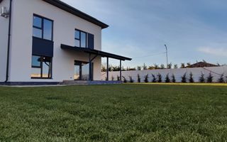 Vilă Individuală cu 700 mp Teren și Mansardă Amenajată - Poză 29