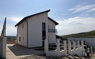 Vila cu 4 camere în Aroneanu, Iași – 500 mp teren, la cheie - Poză 2