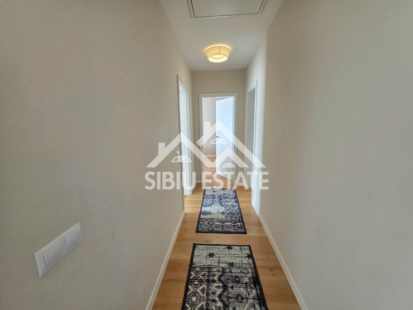 Apartament 4 camere cu terasa si pod, mobilat utilat - Poză 11