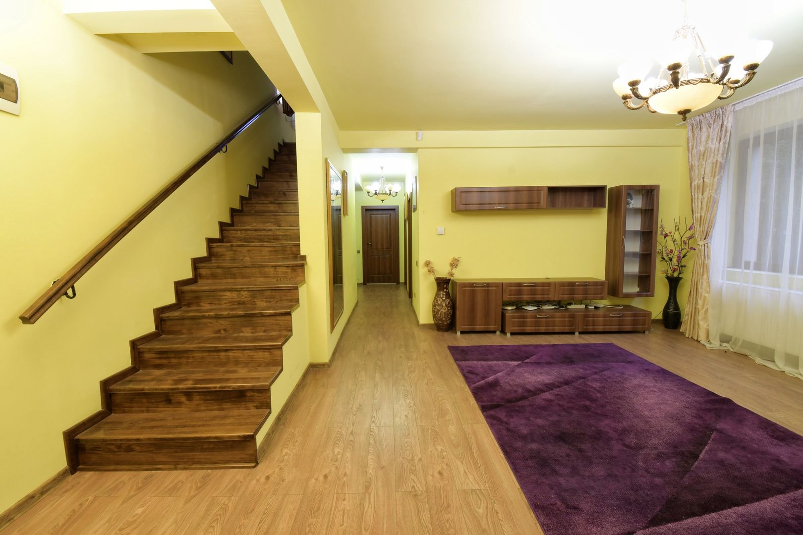 Casa cu 5 camere de inchiriat, zona Becas - Poză 5