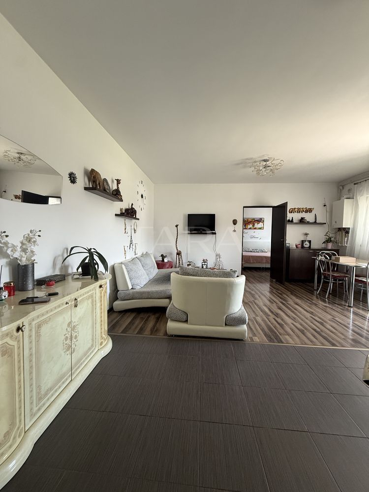 Apartament decomandat cu 2 camere, garaj subteran inclus. - Poză 4