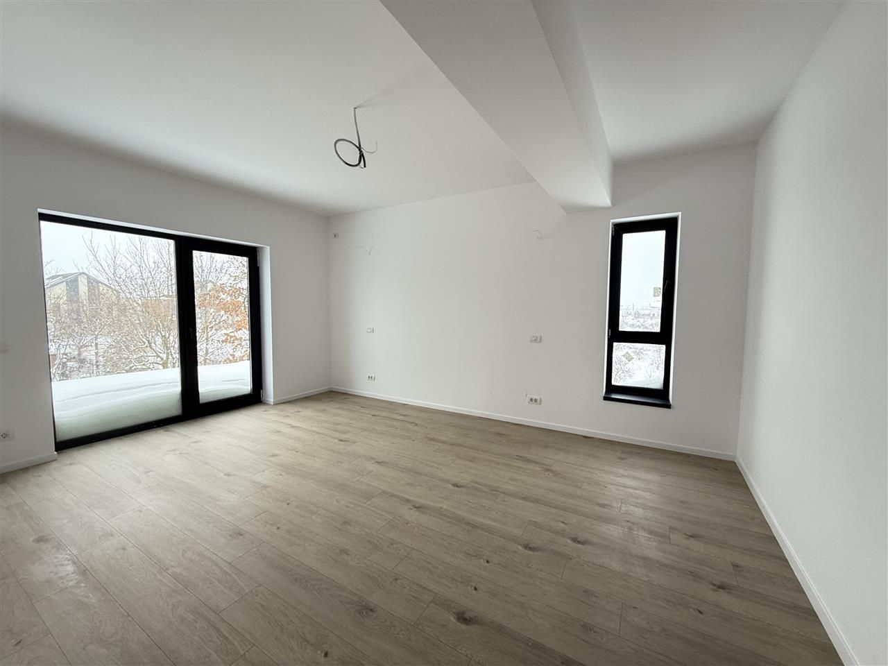 De vanzare Vila Str. Daliei - Petresti Corbeanca Ilfov - Poză 6