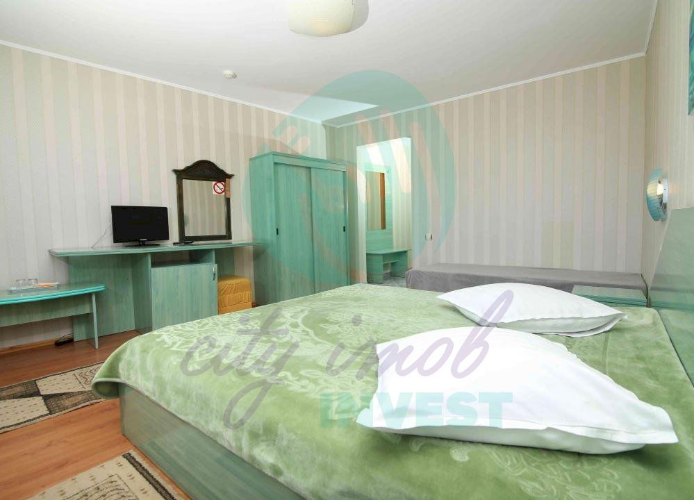 Vila cu 24 de camere cu priveliste superba ideal investitie in PREDEAL - Poză 10