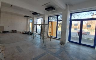 Spatiu comercial vitrina de 20 M - Metrou Eroii Revolutiei S143 - Poză 25