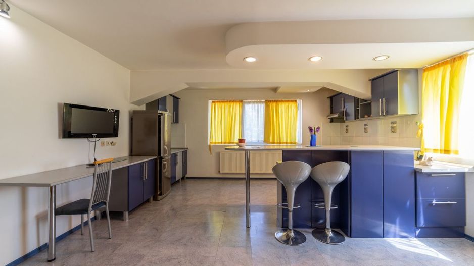 Apartament pe 2 nivele -  6 camere Gavana 3 + 309 mp curte proprie - Poză 17