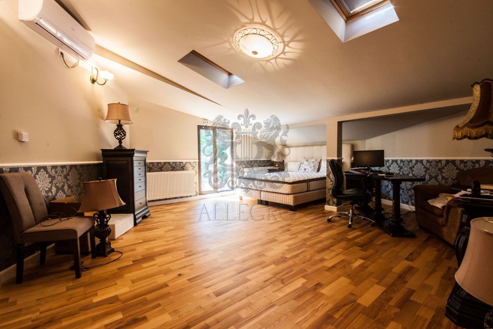 Vanzare | Apartament Tip Vila | Marasesti | Renovat Complet - Poză 5