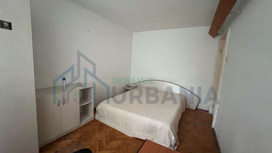 Apartament 3 camere decomandat, 2 camere disponibile, la 5 minute de mers pe jos de Palas - Poză 2