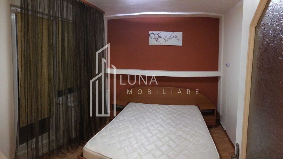 Închiriere apartament cu 3 camere - Poză 1