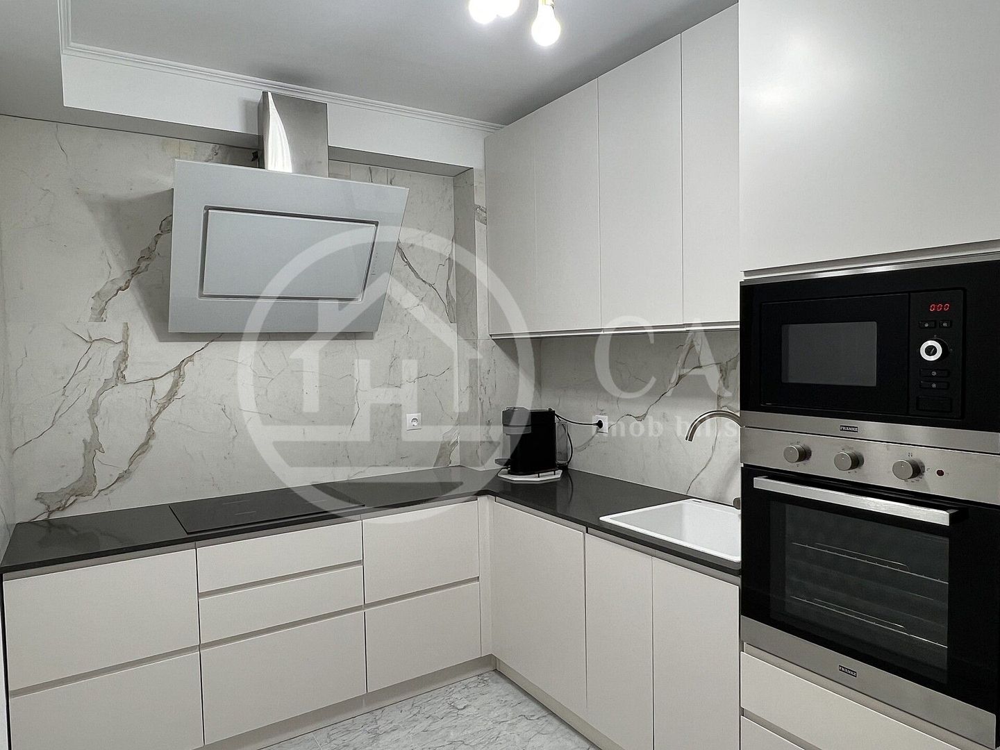 Apartament cu 2 camere de inchiriat zona Calea Aradului Oradea - Poză 7