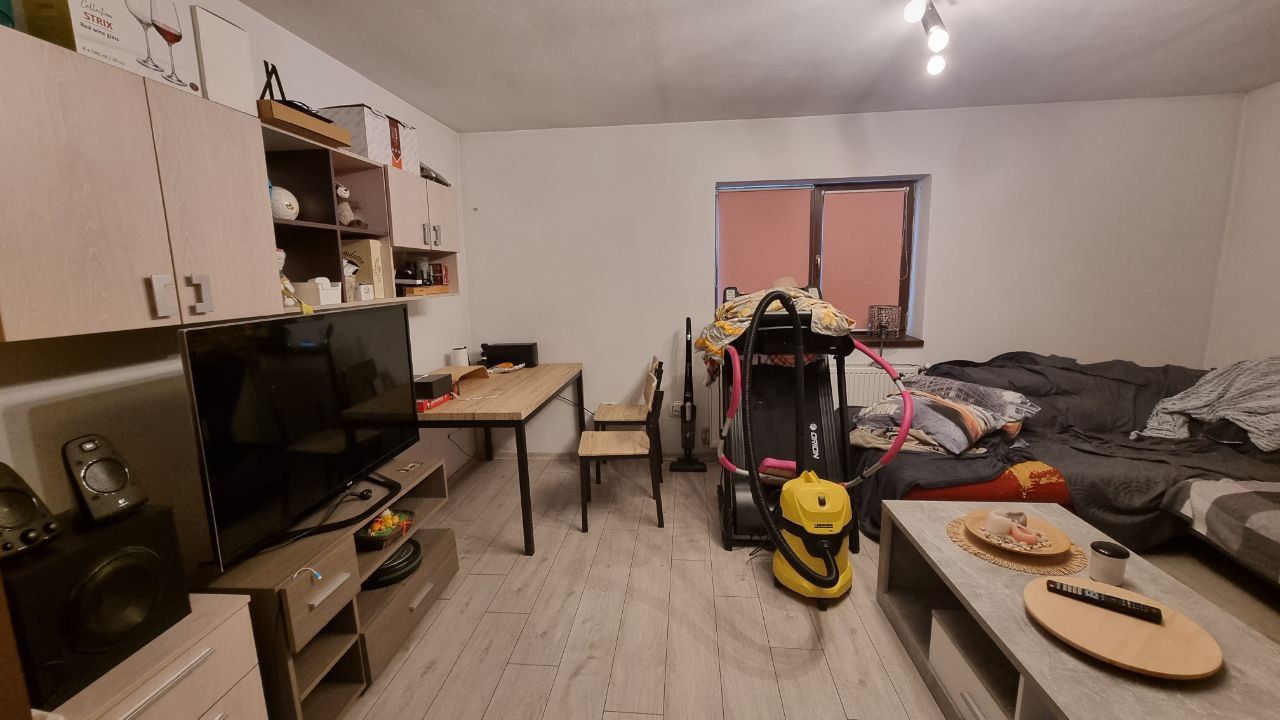 Casă cu 3 camere, anexă și teren de 901 mp – Pecica, zonă centrală - Poză 5