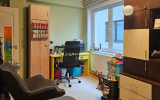 Oportunitate - Apartament cu trei camere in vila, zona Tractorul 70 mp - Poză 20