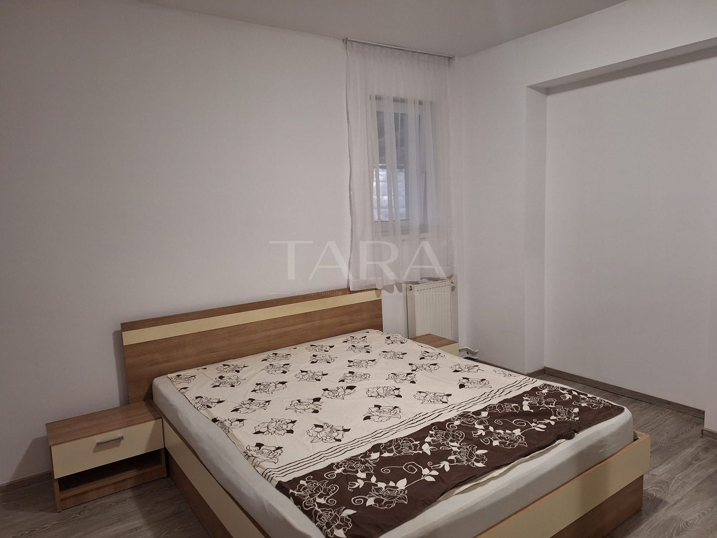 Apartament cu 4 Camere, Europa,  Parcare Subterană. - Poză 4