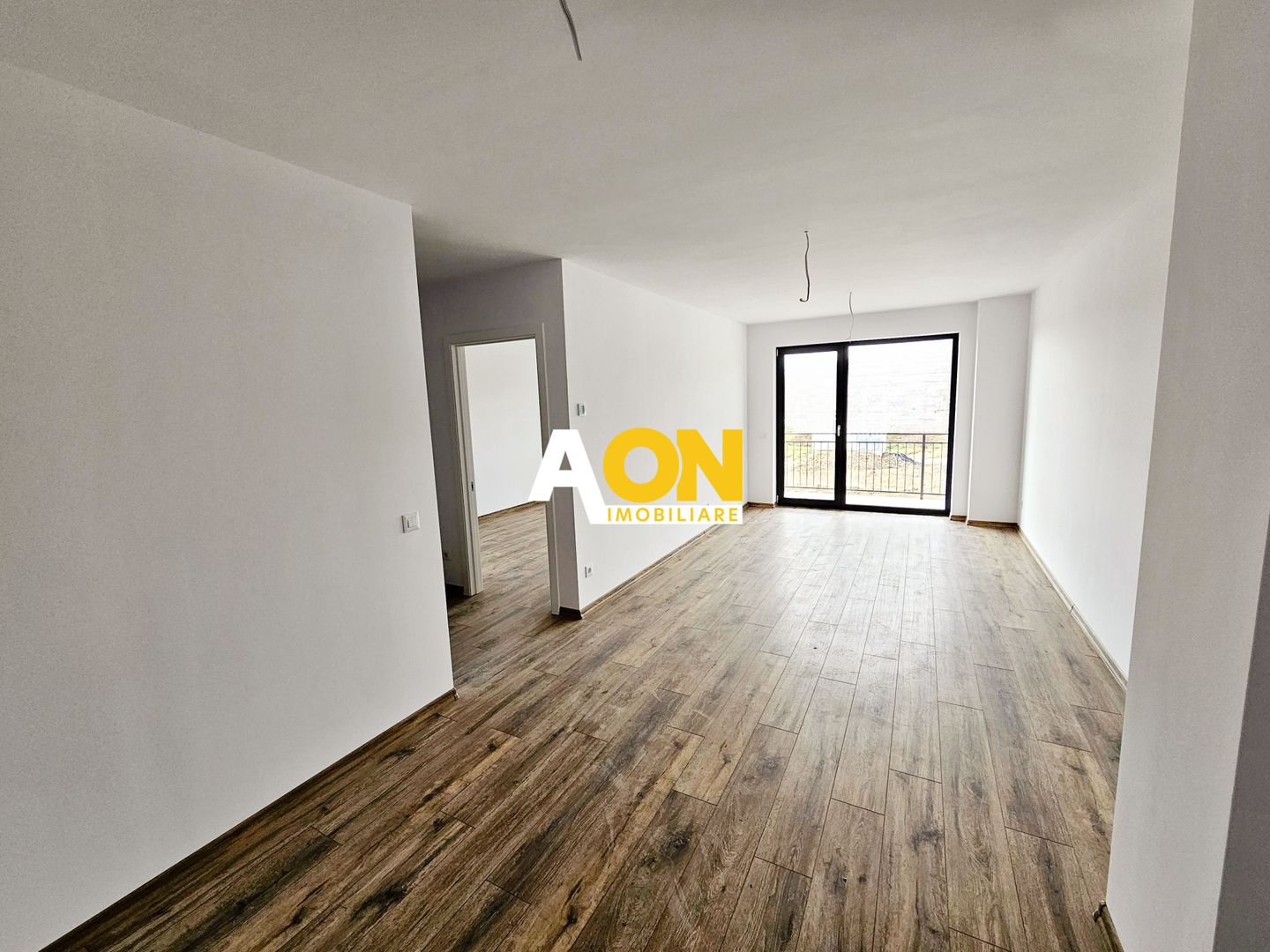 Apartament 2 camere, cu parcare subterana, bloc nou - Poză 2