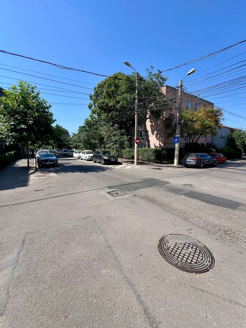 Casă de vânzare – Faleza Nord, Strada Unirii | La doar 100 m de mare - Poză 2