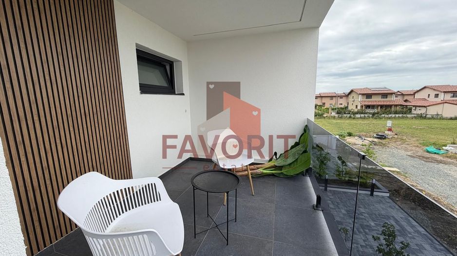 Triplex in Sacalaz | Finisaje premium | 4 camere | Asfalt | 2 balcoane - Poză 13