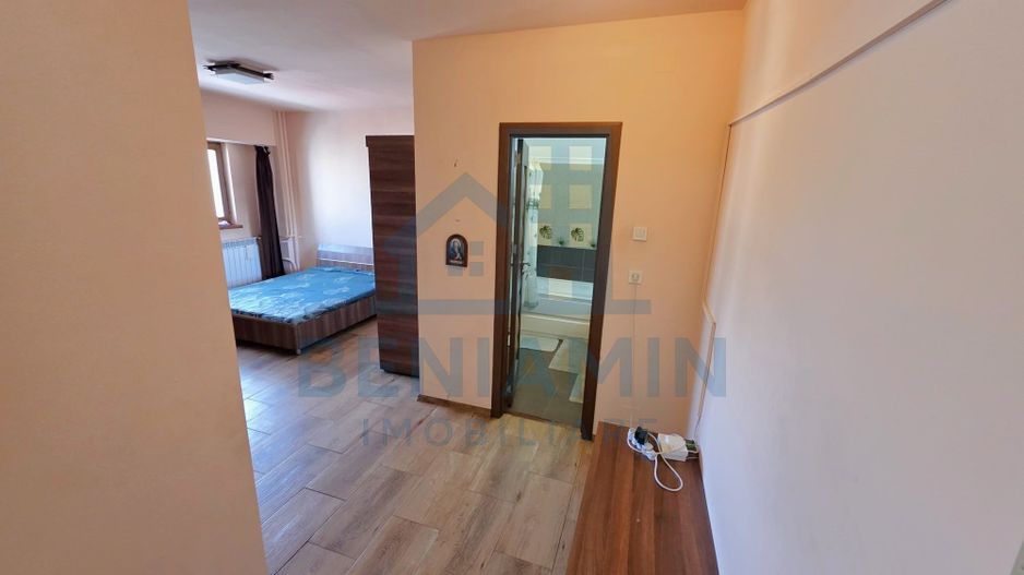 Garsoniera centrala langa Patria -mobilata -utilata -lift - Poză 4