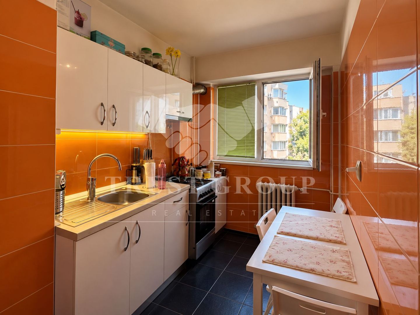 Apartament 3 camere Calea Victoriei / Imobil 1983 - Poză 10