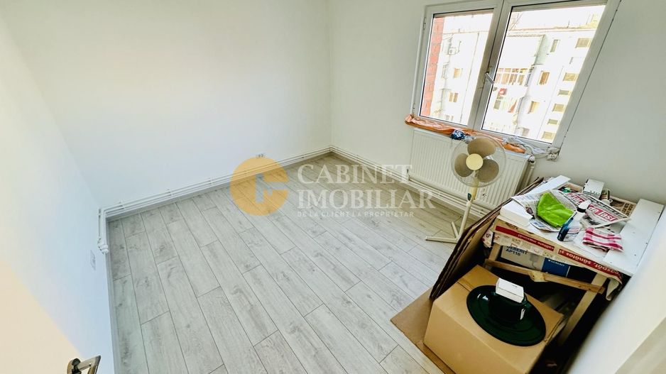 Apartament cu 2 Camere Decomandat - Alexandru cel Bun - Liceul Miron Costin - Poză 2