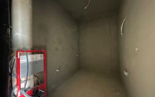 Apartament 3 camere - semidecomandat - 1450€/mp - Poză 7