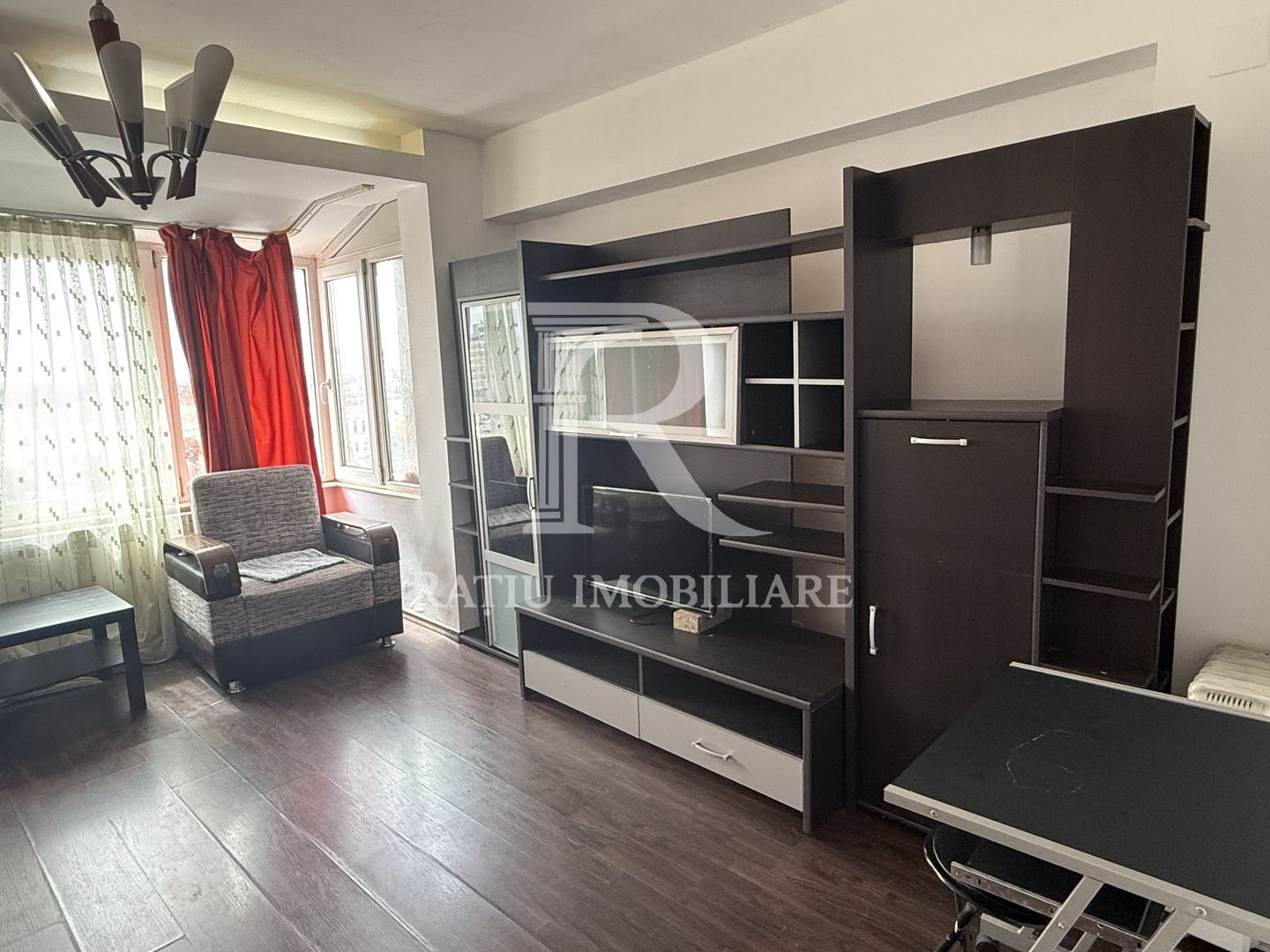 Apartament 2 camere | Facultatea de Medicina | Ultracentral | Oradea - Poză 1