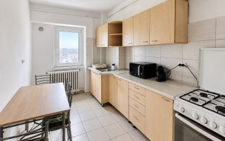 Apartament 2 camere | 50mp | Balcon | Str Louis Pasteur | 10 min UMF - Poză 1