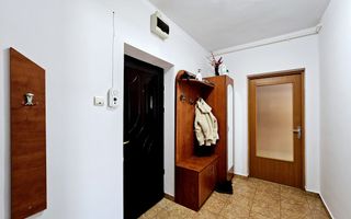 Vand apartament 2 camere zona Cetate-Bulevard - Poză 4