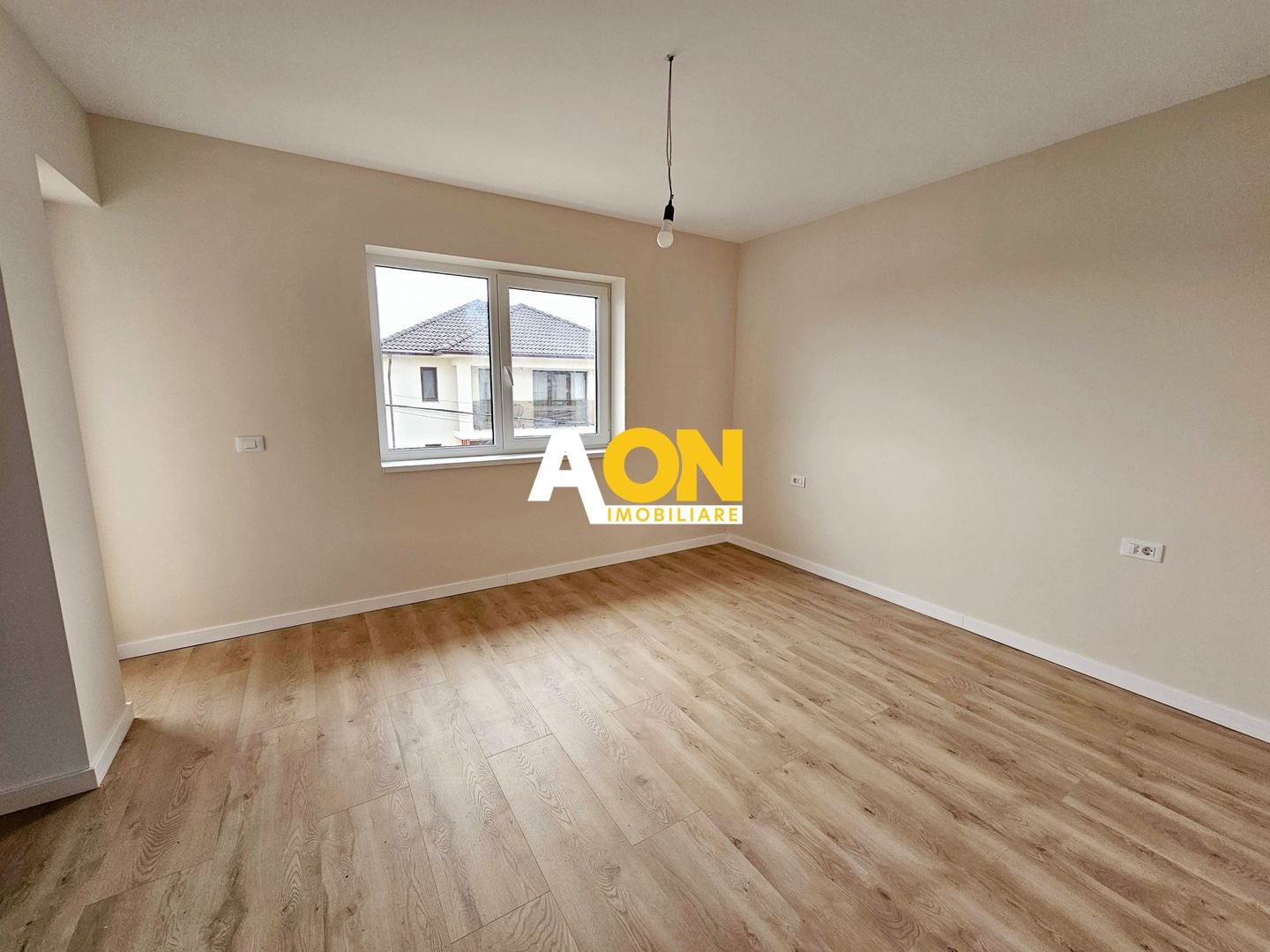 Casă nouă P+1, 4 camere, 124 mp utili, panouri solare, cartier Orizont - Poză 10