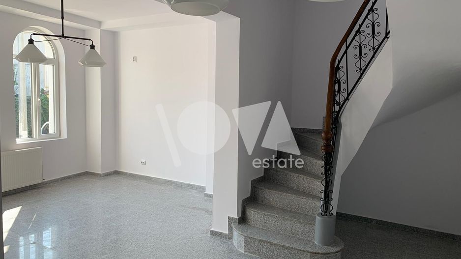 De închiriat: casă 9 camere-Vasile Lascăr-Mihai Eminescu-Bd.Dacia - Poză 9