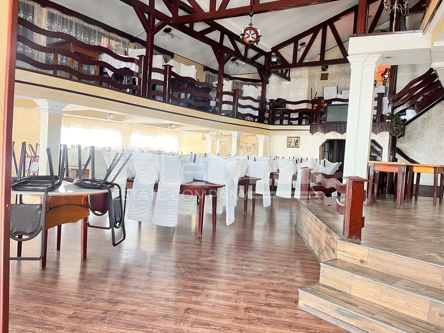 Pensiune | Burdujeni | 450Mp - Poză 1