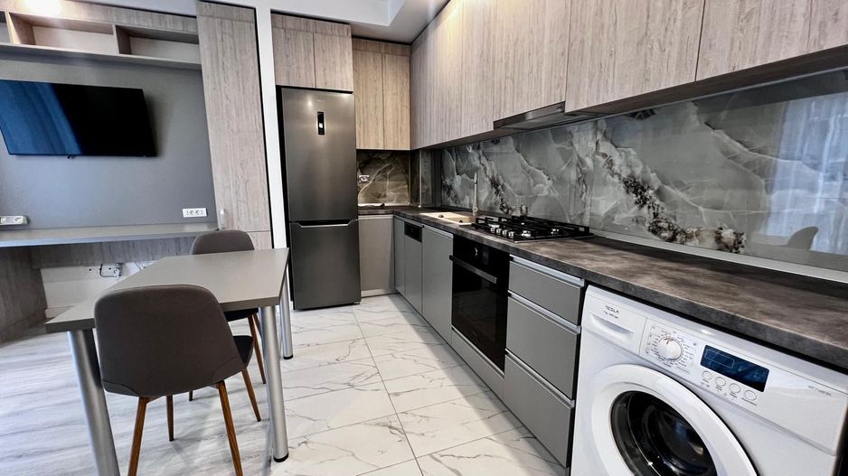 Apartament tip studio de inchiriat in Cosmopolis - Poză 3