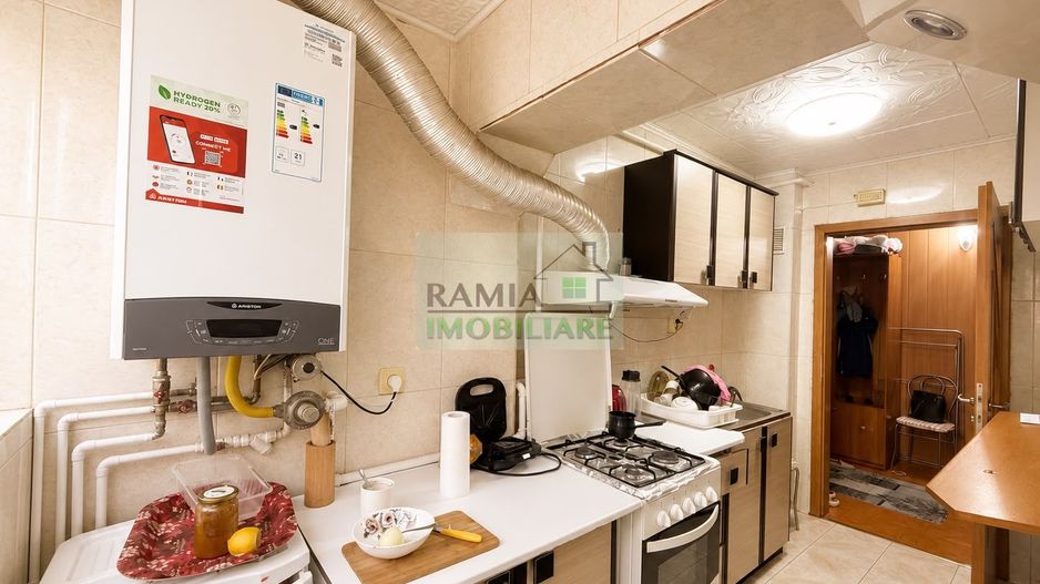 Apartament 2 camere decomandat ,49 mp, Parter, balcon, boxă - Poză 2