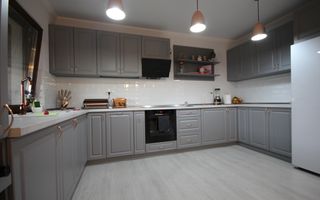 Modern si primitor - Poză 20