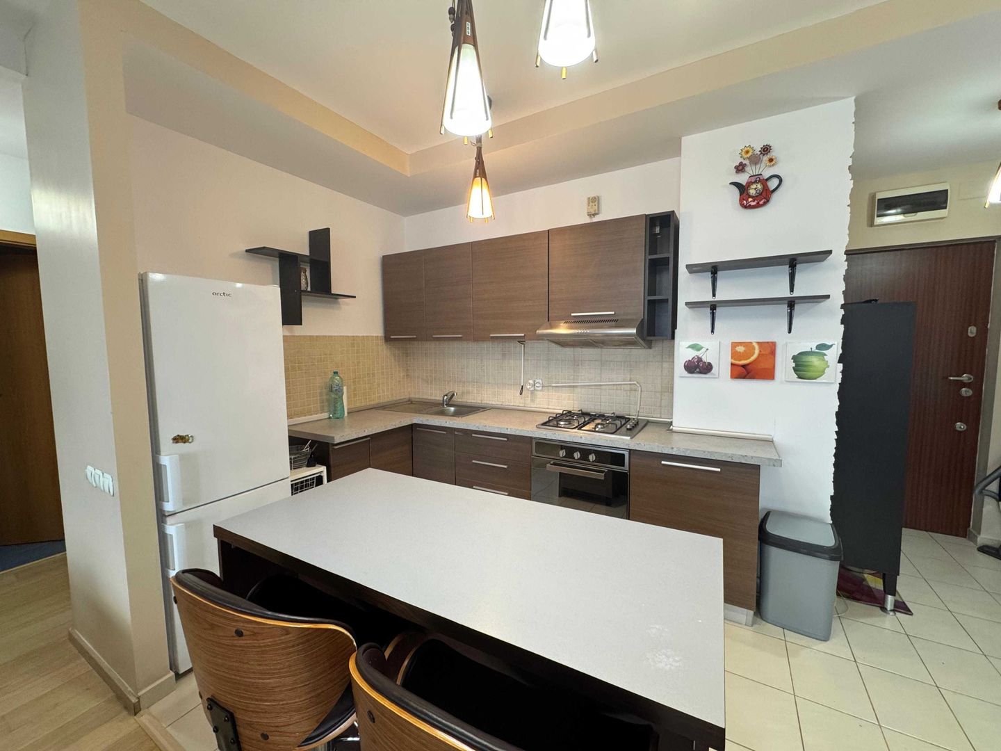 Apartament 3 camere LUX, 2 băi, 2 balcoane, centrală, parcare inclusă, boxă - Poză 7