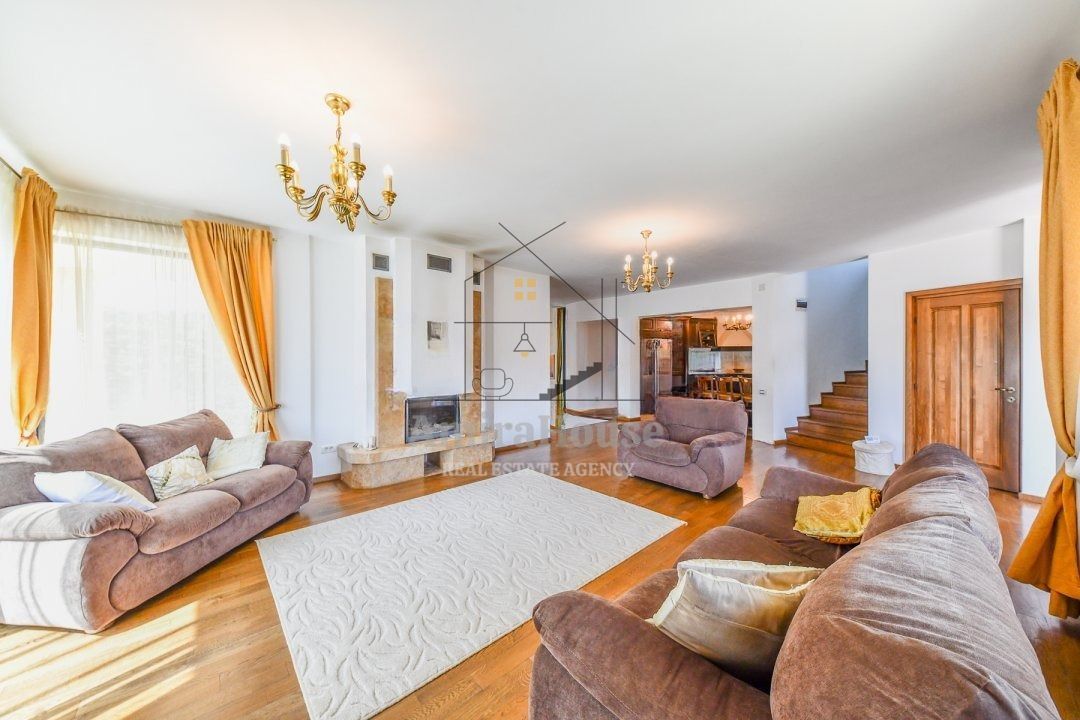 Casa individuala, 5 camere, garaj, teren 648 mp, panorama, cartierul Europa - Poză 4