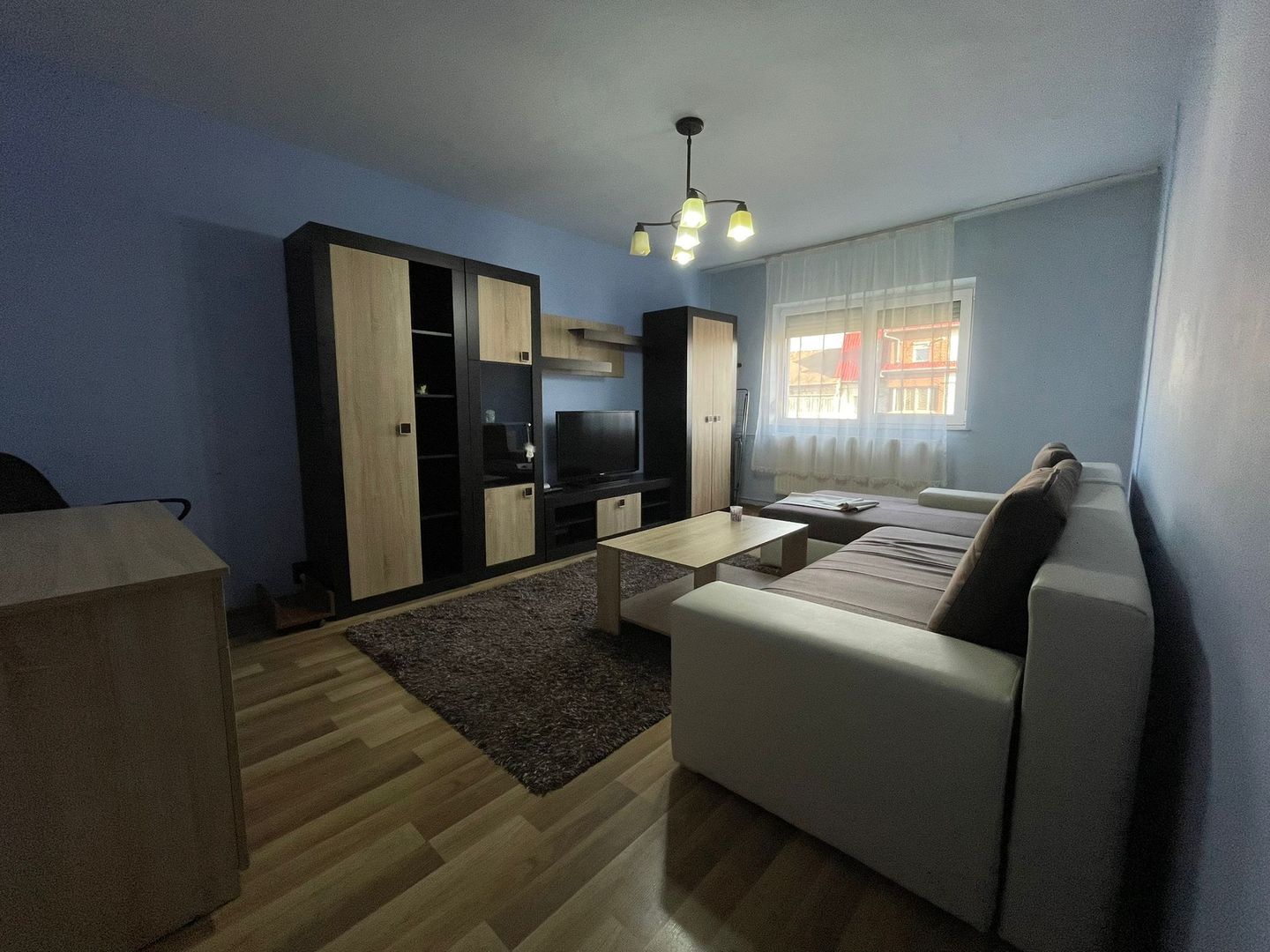 Apartament 2 camere, decomandat, Soarelui-Judetean. - Poză 1