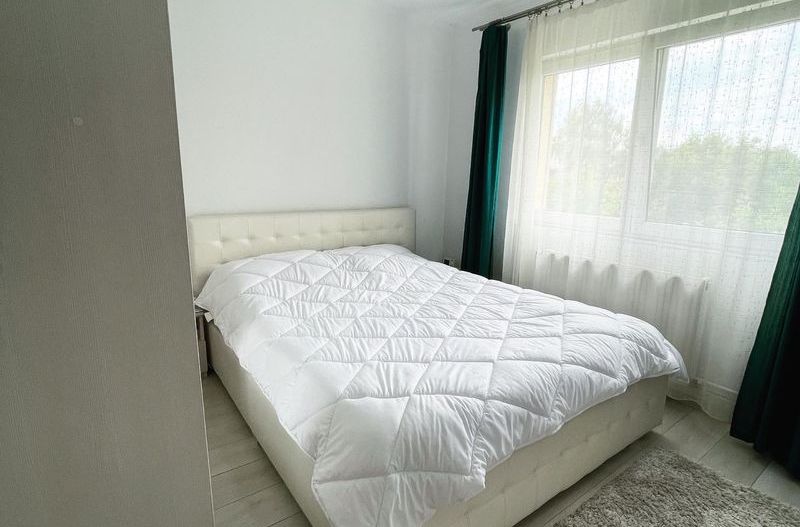 Apartament 3 camere Tractorul - Poză 5