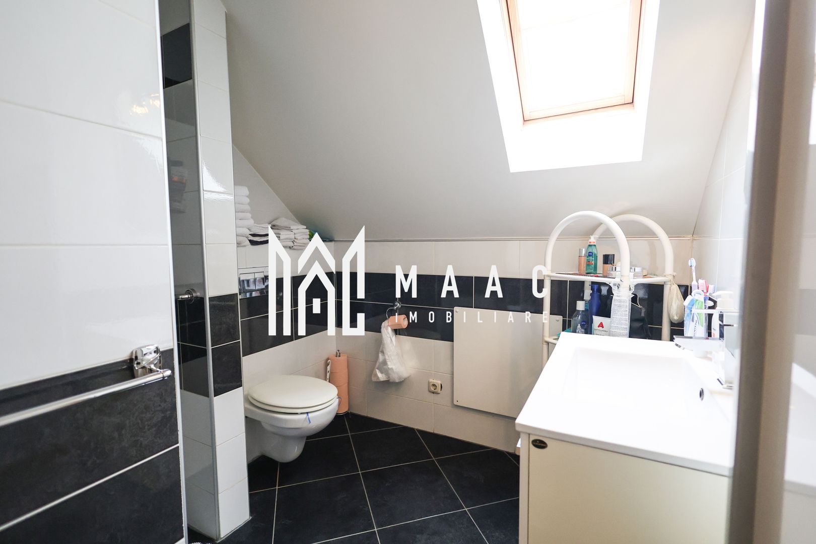 2 Case | 8 Camere | Teren 1180 | Porumbacu de Sus - Poză 10