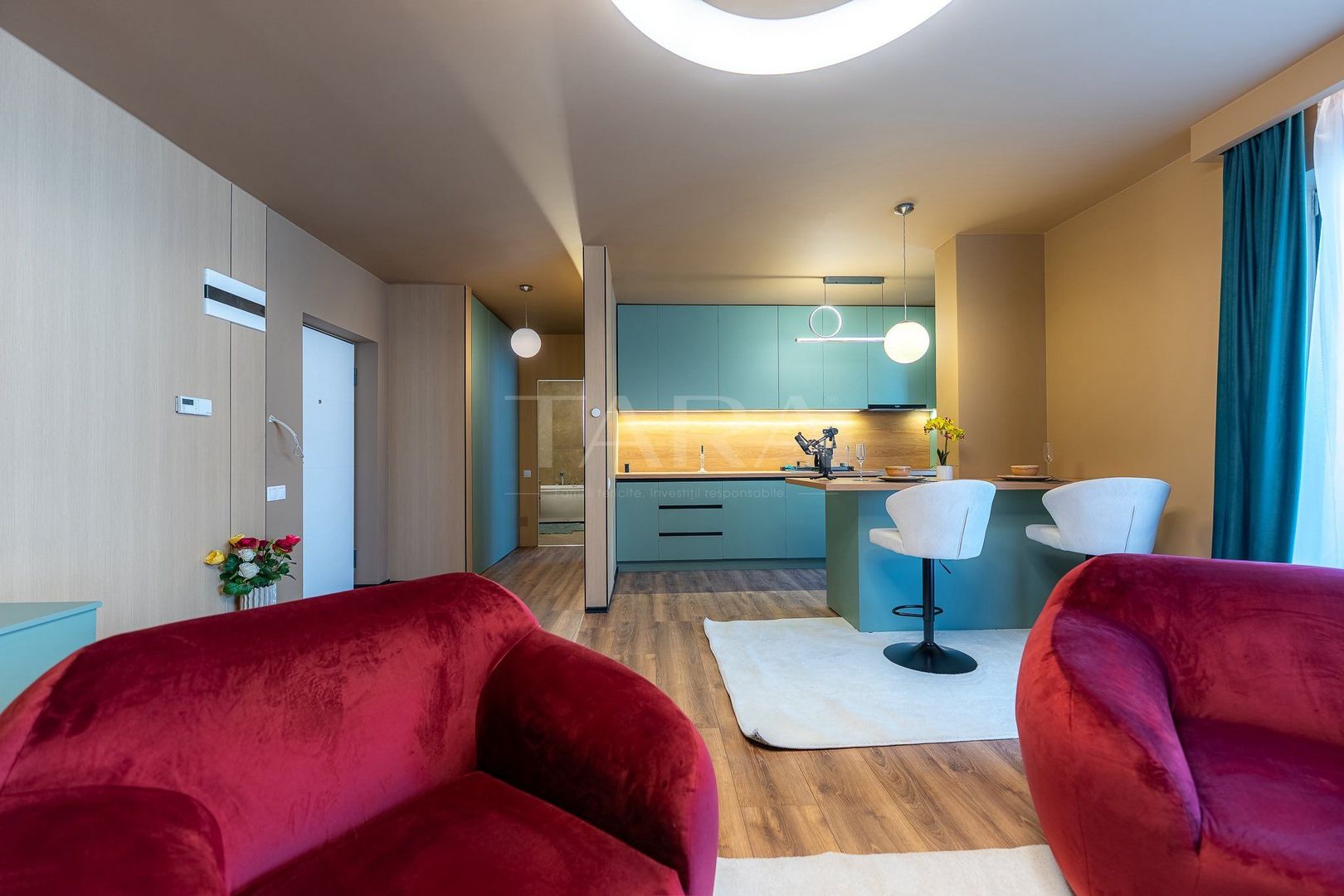 Apartament modern cu 2 camere și terasă generoasă – zona Iulius Mall. - Poză 4
