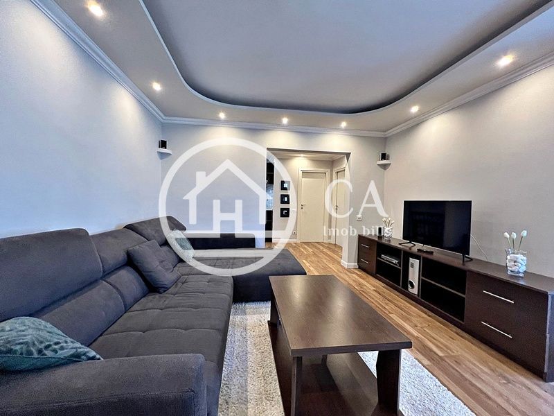 Apartament de închiriat cu 3 camere în zona Rogerius, Oradea - Poză 2