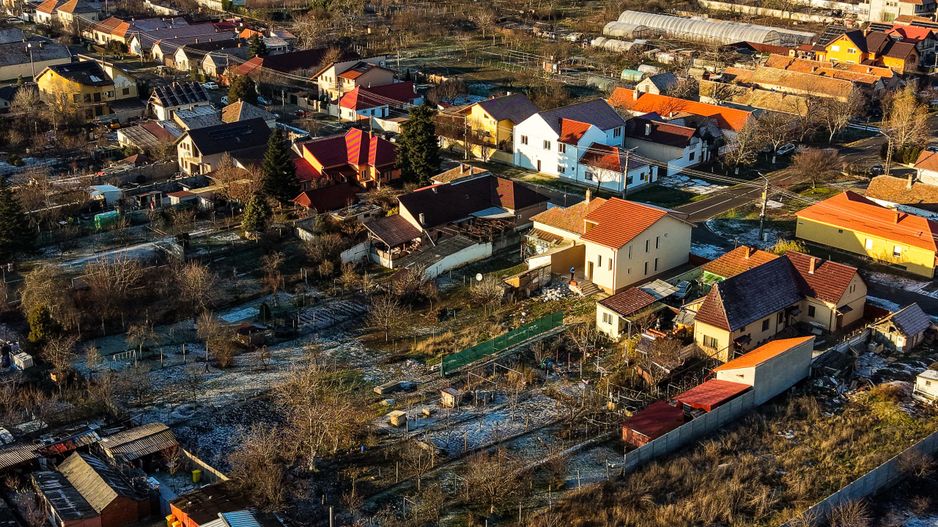 Casă Nouă cu etaj semifinalizată în Aradul Nou, zonă excelentă - Poză 7