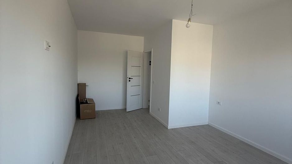 De vanzare – jumatate de duplex modern, parter + etaj | 150 mp utili | - Poză 13