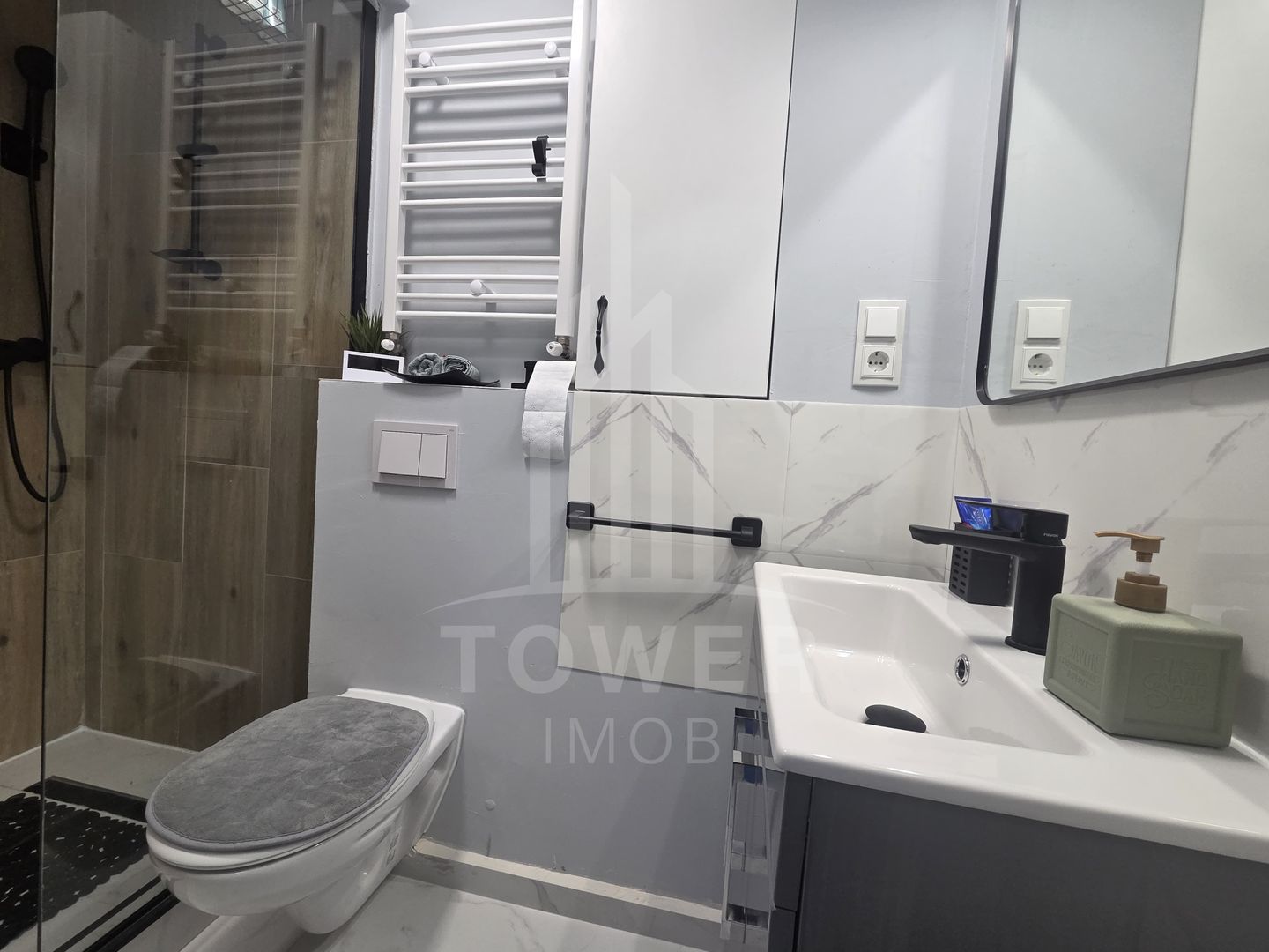 Garsoniera de vanzare moderna zona Lazaret! - Poză 7