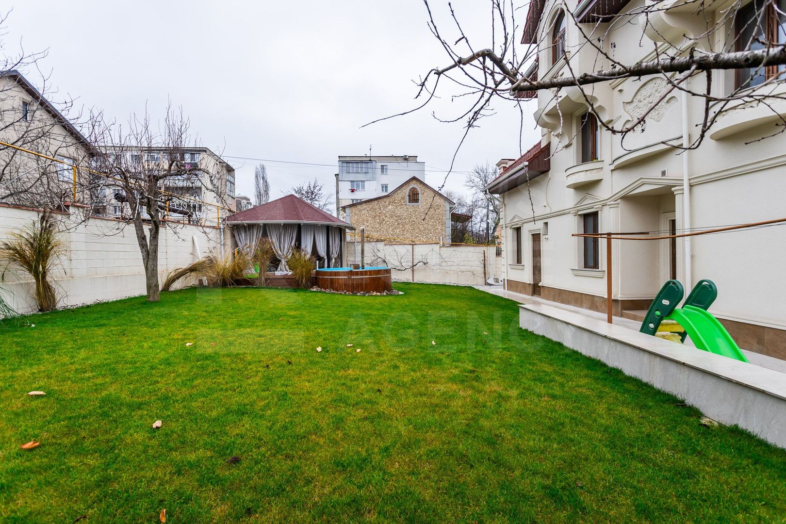 Vânzare, casă, 3 nivele, 300 mp+7,2 ari, str. Chișiniău, Cricova - Poză 11