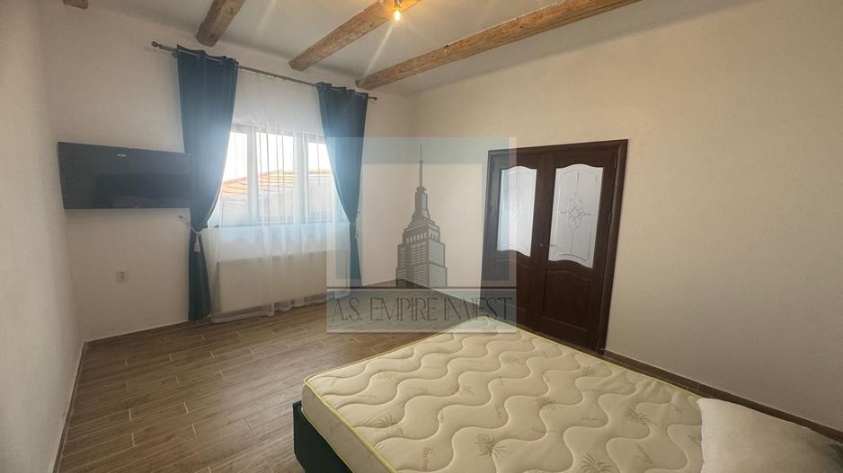 Casă renovată integral, mobilată și utilată – Șchei, Brașov - Poză 5